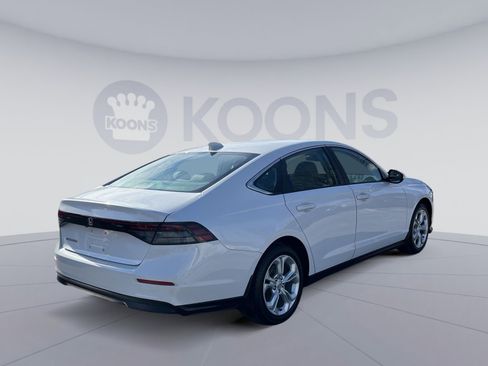Used 2023 Honda Accord LX image 7