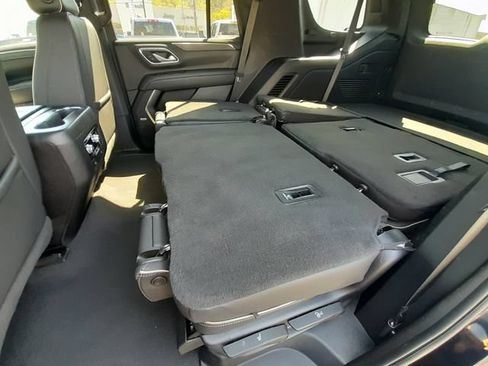Used 2024 GMC Yukon SLT AWD/4WD image 50