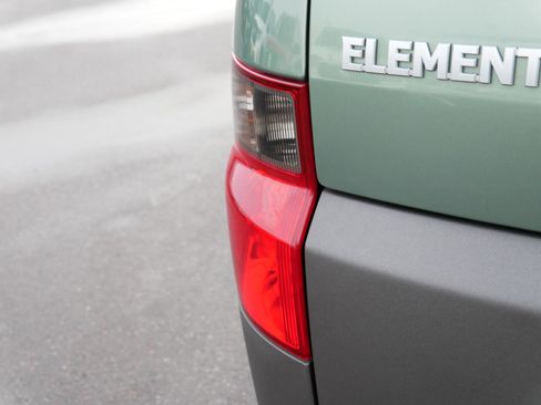 Used 2004 Honda Element EX image 17