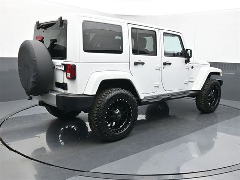 Used 2014 Jeep Wrangler Unlimited Sahara w/ Connectivity Group image 5