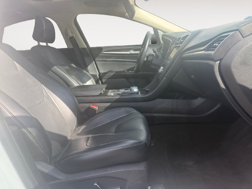 Used 2020 Ford Fusion Titanium AWD/4WD image 13