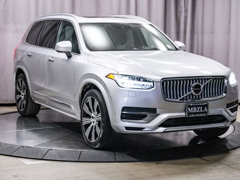 Used 2022 Volvo XC90 T8 Inscription w/ Advanced Package AWD/4WD image 5