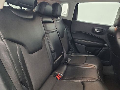 Used 2018 Jeep Compass Altitude w/ Popular Equipment Group image 19