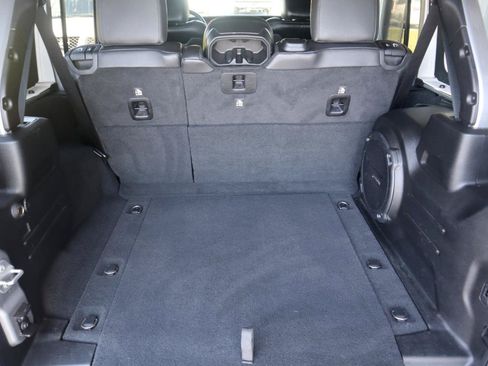 Used 2018 Jeep Wrangler Unlimited Rubicon AWD/4WD image 54