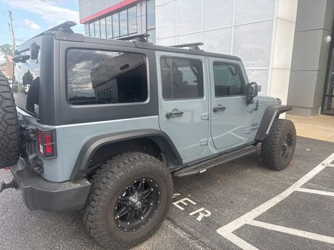 Used 2015 Jeep Wrangler Unlimited Sport w/ Quick Order Package 24S AWD/4WD image 4