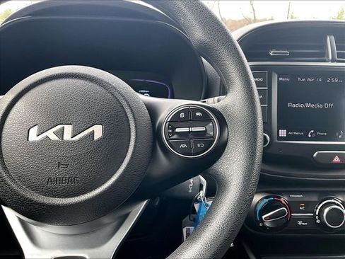 Used 2023 Kia Soul LX w/ LX Technology Package image 24