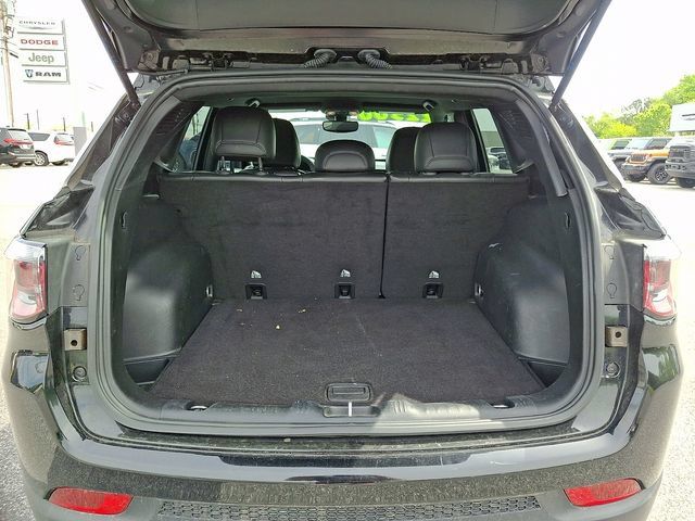 Used 2024 Jeep Compass Latitude AWD/4WD image 27