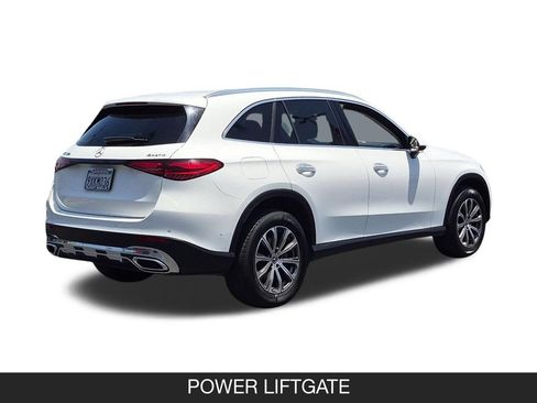 Used 2024 Mercedes-Benz GLC 300 4MATIC image 9