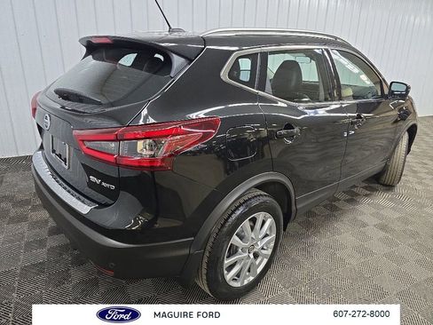Used 2022 Nissan Rogue Sport SV w/ Technology Package AWD/4WD image 12