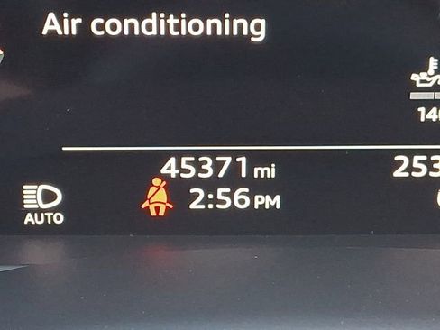 Used 2023 Audi Q7 3.0T Premium Plus image 25