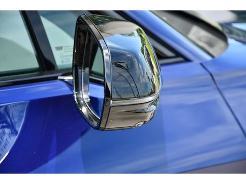Used 2025 Cadillac Lyriq Sport AWD/4WD image 31