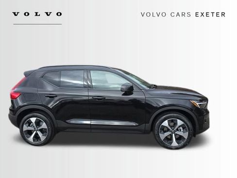 New 2026 Volvo XC40 B5 Plus w/ Climate Package AWD/4WD image 8