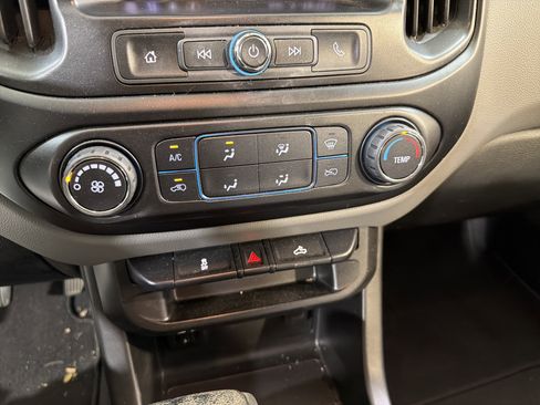 Used 2021 Chevrolet Colorado W/T w/ Custom Special Edition image 19