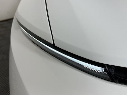 Used 2025 Chevrolet Equinox EV LT image 9