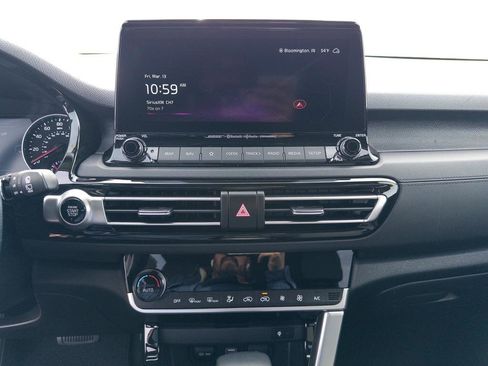 Used 2023 Kia Seltos SX image 16