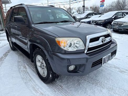 Used 2008 Toyota 4Runner SR5 image 3