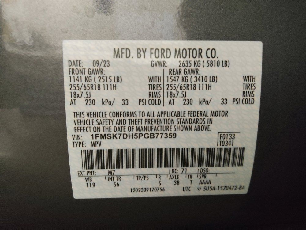 Used 2023 Ford Explorer XLT w/ Equipment Group 202A RWD image 33
