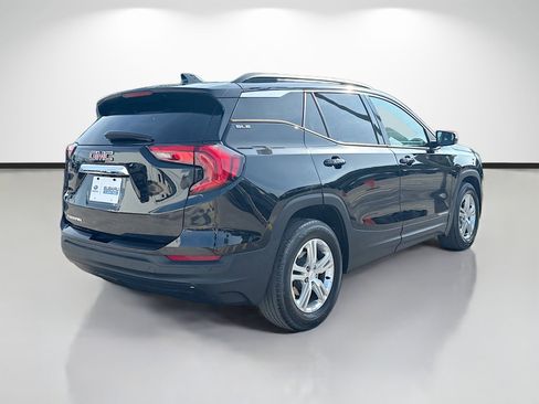 Used 2020 GMC Terrain SLE w/ Driver Convenience Package FWD image 3