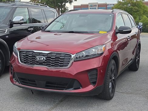 Used 2020 Kia Sorento S FWD image 2
