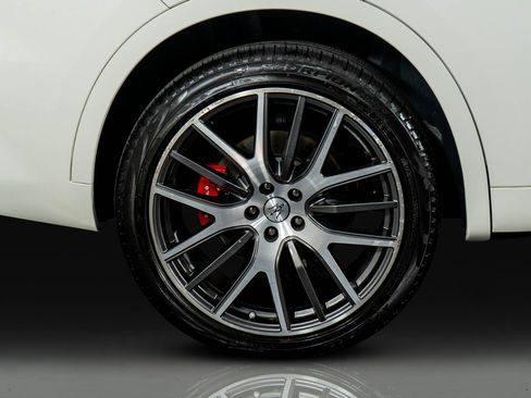 Used 2022 Maserati Levante Modena image 73