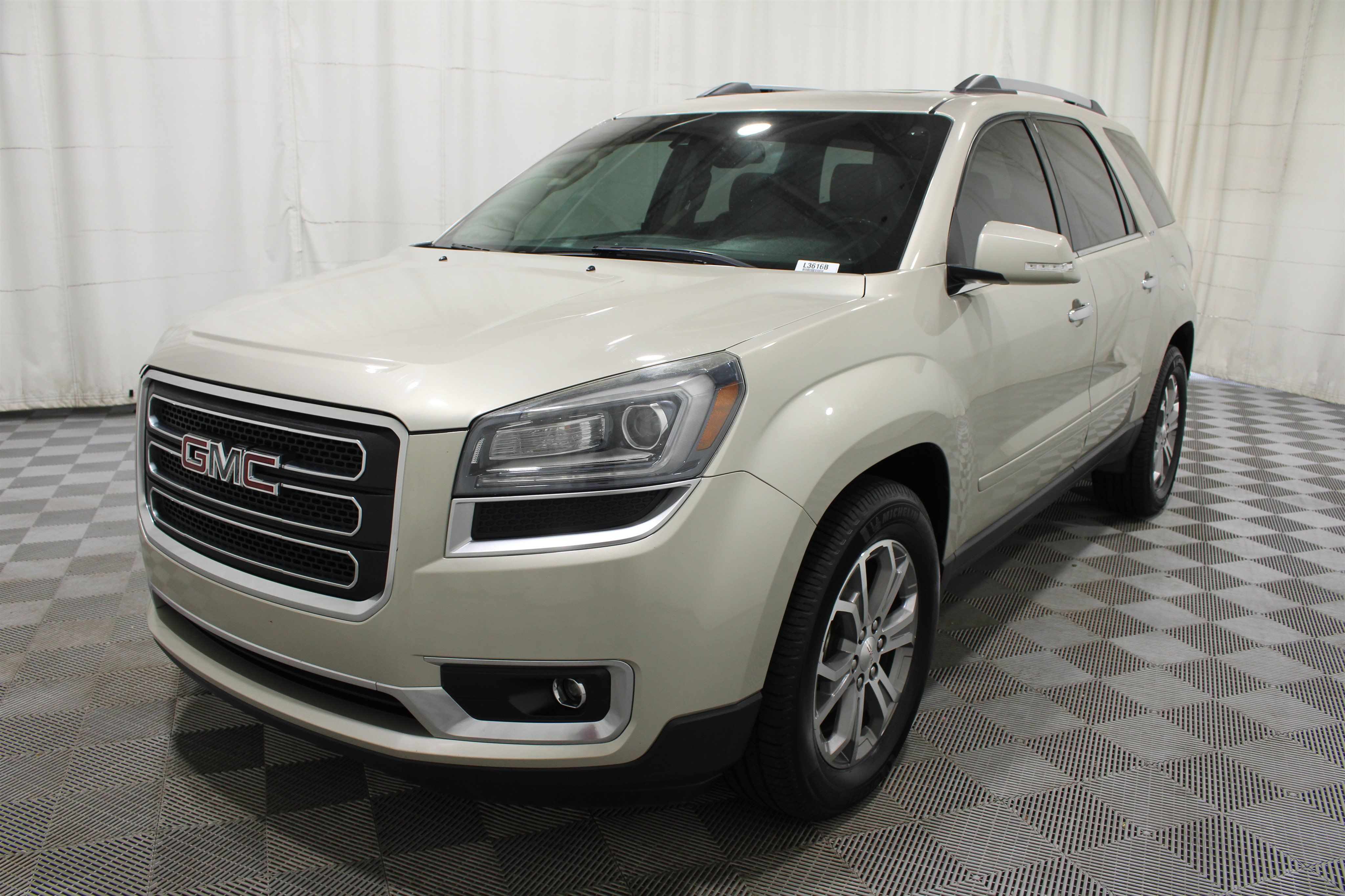 Used 2015 GMC Acadia SLT w/ Open Road Package FWD image 37