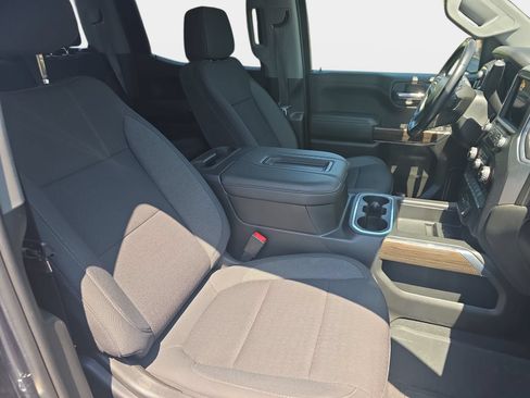 Used 2022 Chevrolet Silverado 1500 RST AWD/4WD image 10