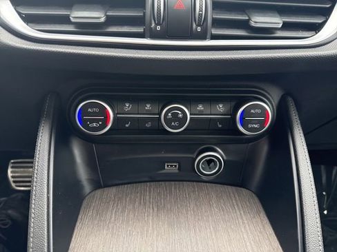 Used 2022 Alfa Romeo Stelvio Ti w/ Active Assist Plus Package AWD/4WD image 22