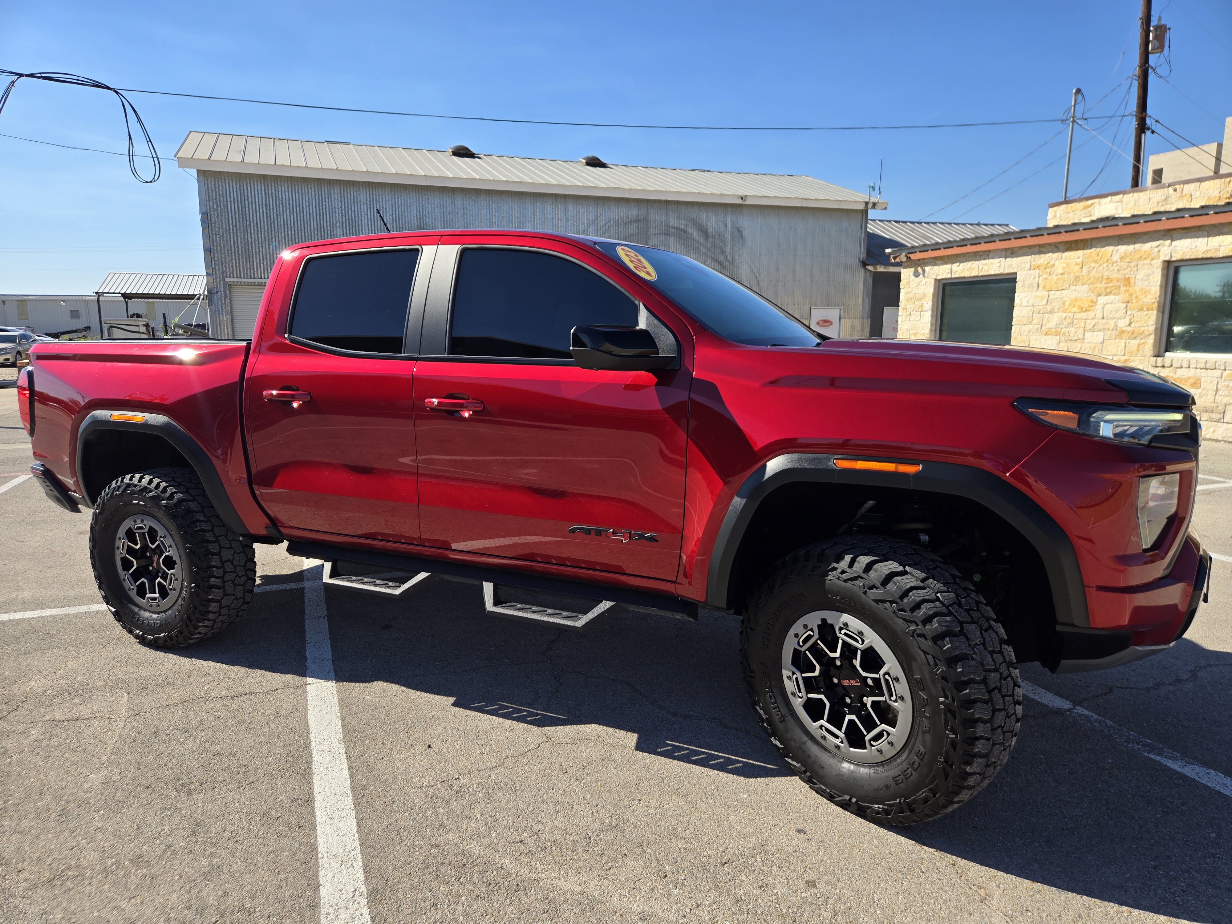 Used 2023 GMC Canyon AT4X AWD/4WD image 18