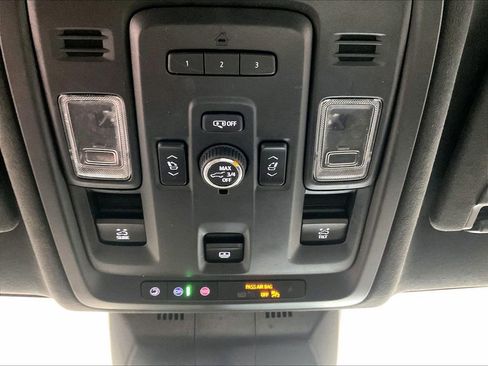 Used 2021 Cadillac Escalade ESV Sport Platinum w/ Heavy-Duty Trailer Package AWD/4WD image 27
