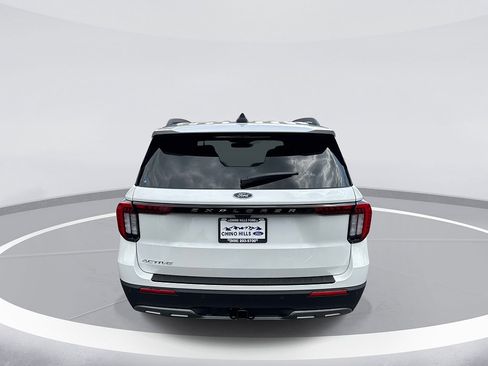 New 2026 Ford Explorer Active w/ Active Comfort Package RWD image 5