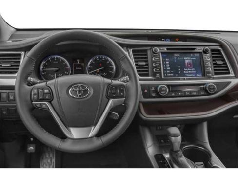 Used 2014 Toyota Highlander XLE AWD/4WD image 7
