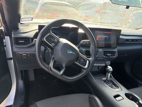 Used 2024 Ford Mustang EcoBoost image 28