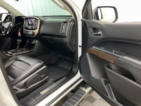 Certified 2020 GMC Canyon Denali image 35