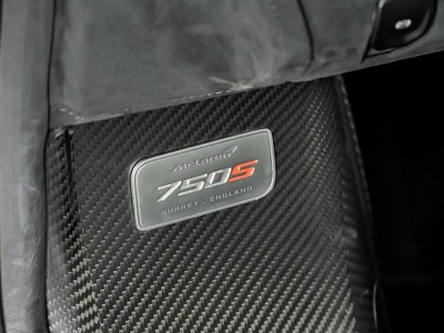 Used 2024 McLaren 750S Spider RWD image 28