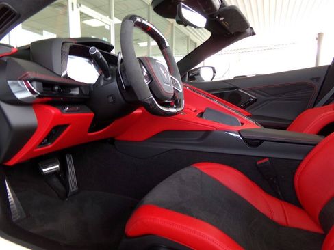 Used 2023 Chevrolet Corvette Z06 w/ Stealth Interior Trim Package RWD image 16