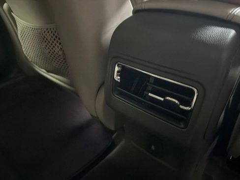 Used 2021 Lincoln Corsair AWD image 9