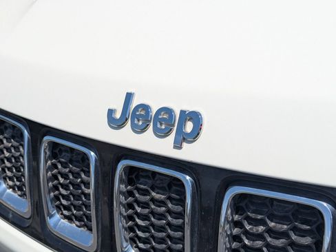 Used 2018 Jeep Compass Sport AWD/4WD image 11