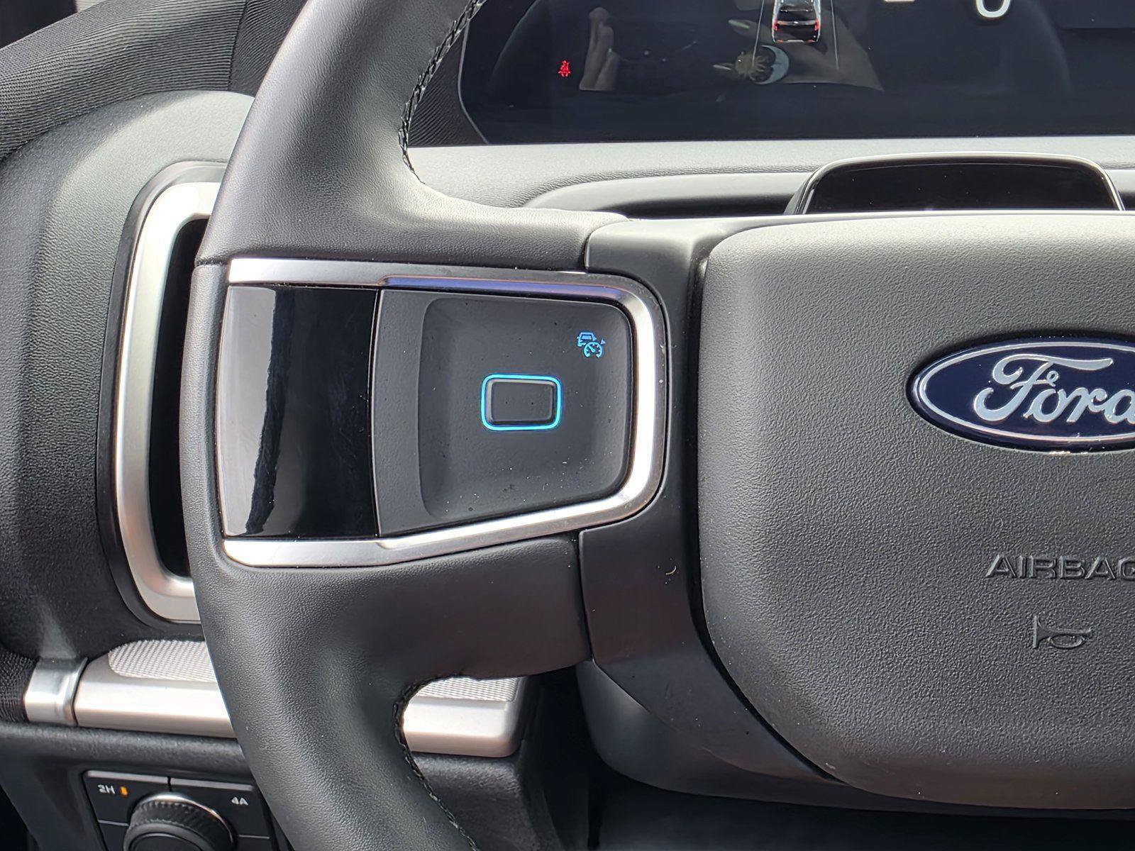Used 2025 Ford Expedition Max Active AWD/4WD image 21