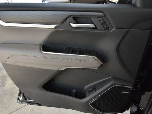 New 2026 GMC Acadia Elevation w/ Super Cruise Package FWD image 10