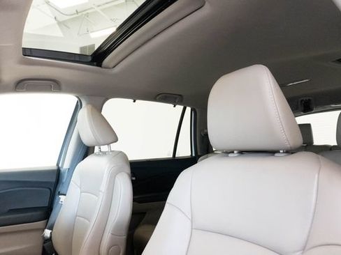 Used 2020 Honda Pilot EX-L image 4