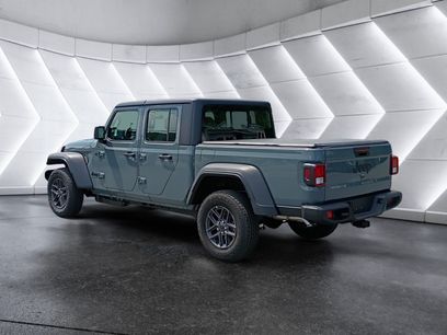 New 2026 Jeep Gladiator Sport