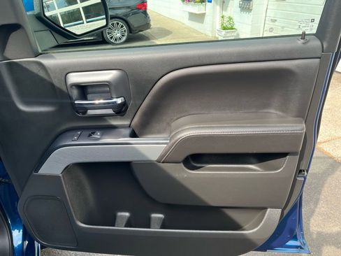 Used 2018 Chevrolet Silverado 1500 LT w/ All Star Edition AWD/4WD image 20