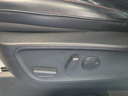 Used 2025 Ford Escape ST-Line image 12