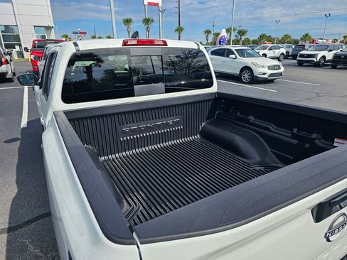 New 2026 Nissan Frontier SV image 9
