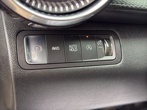 Used 2026 Chevrolet Equinox LT w/ Convenience Package II image 16