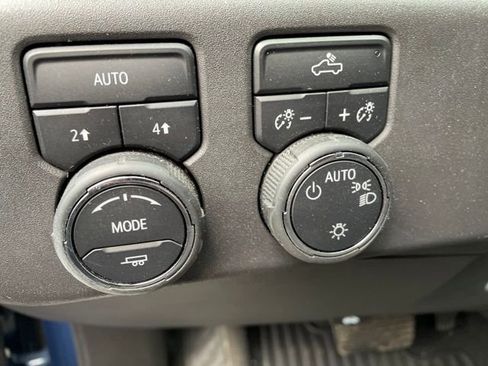 Used 2024 Chevrolet Silverado 1500 LT AWD/4WD image 13