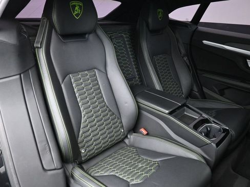 Used 2019 Lamborghini Urus AWD/4WD image 24