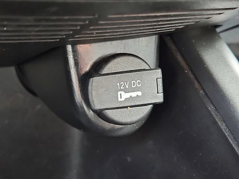 Used 2020 Dodge Journey SE w/ SE Popular Equipment Group FWD image 24