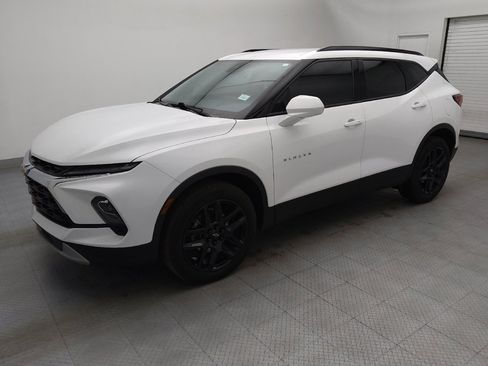 Used 2023 Chevrolet Blazer LT w/ Convenience Package image 2