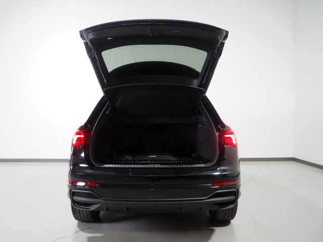 Used 2023 Audi Q3 2.0T Premium Plus w/ Premium Plus Package AWD/4WD image 43